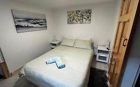 Stardust Getaway Tiny-Home E32Ak40